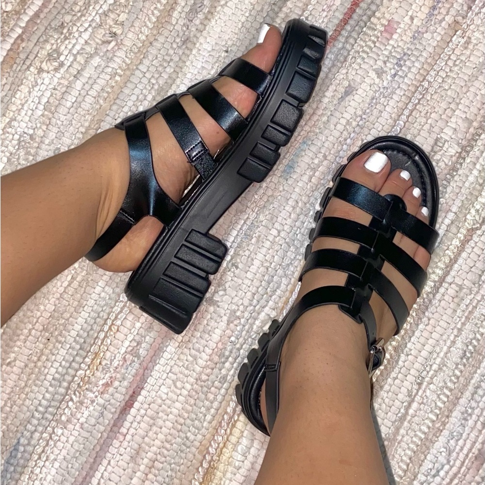 Women’s Black Sandals